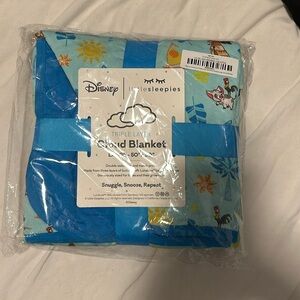 Little Sleepies Moana Cloud Blanket